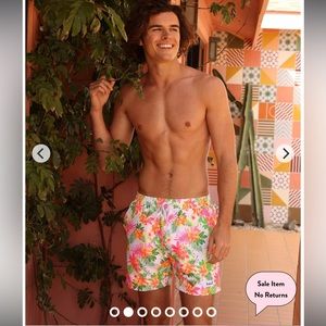 NWT Kulani Kinis Men’s Swim Trunks!🌺🌅🏝️